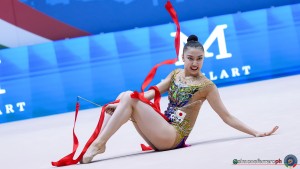 aa q yamada aino jpn ph simone ferraro sfa05702 copia